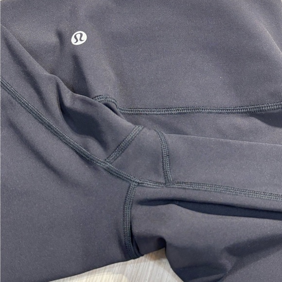 lululemon athletica Black High-Rise Leggings Size 10 - Picture 3 of 4